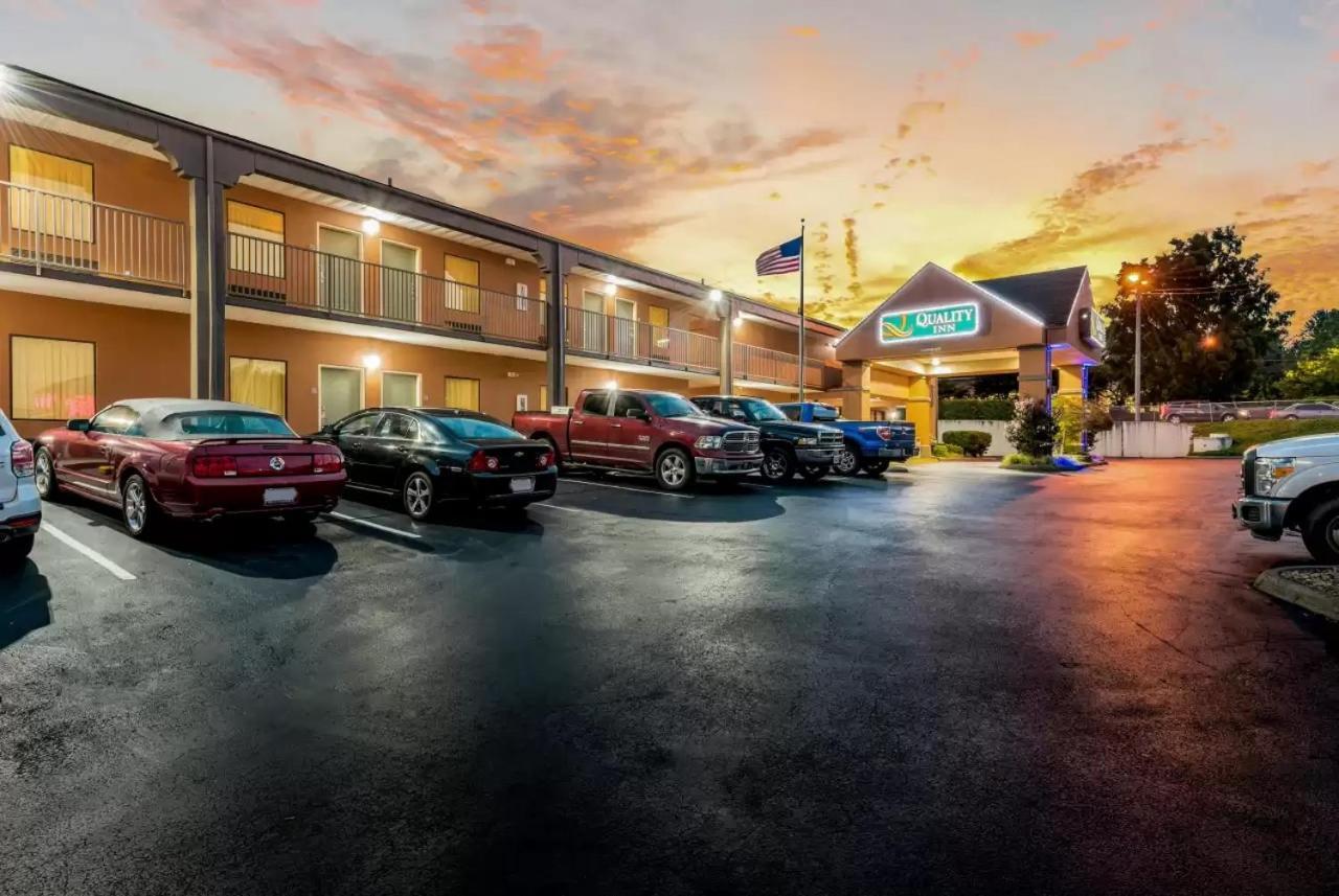 Quality Inn Downtown Джонсон Сити Экстерьер фото