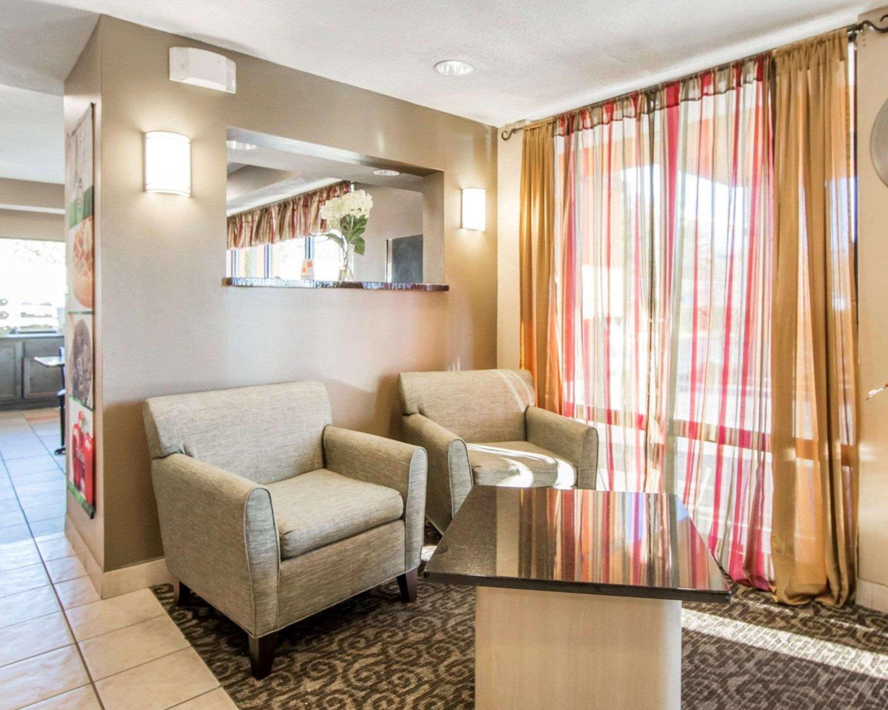 Quality Inn Downtown Джонсон Сити Экстерьер фото